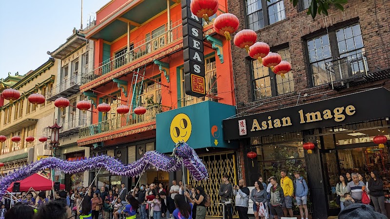 Chinatown night market Place mentioned in saved reels