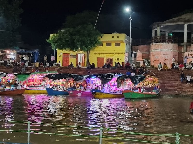 Chitrakoot Place mentioned in saved reels