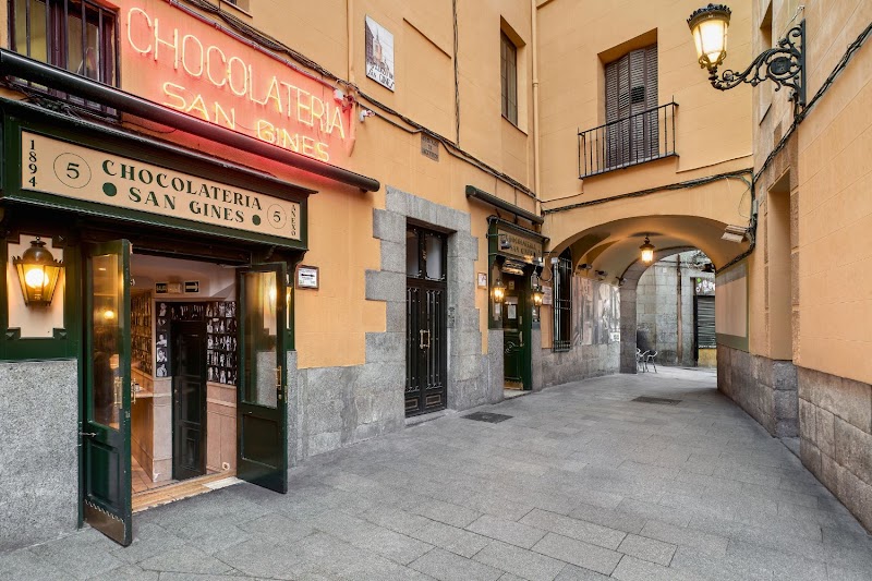 Chocolatería San Ginés Place mentioned in saved reels