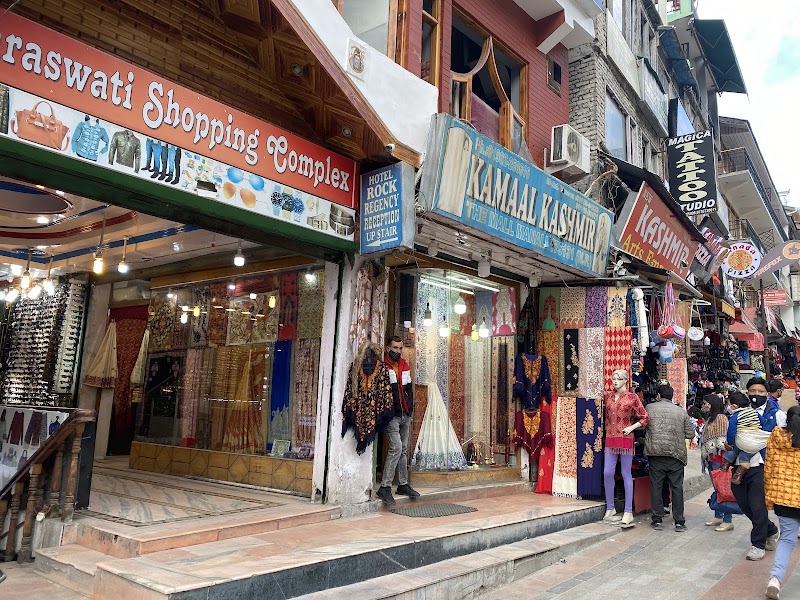 Chopsticks / Mall Road