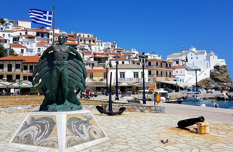 Chora / Ios Place mentioned in saved reels