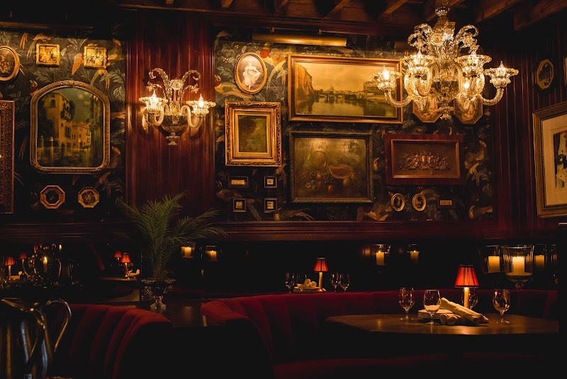 Cicio Mio / Chicago Place mentioned in saved reels