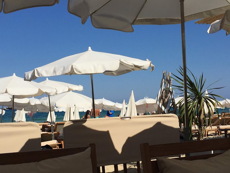 Club 55 / Saint-Tropez Place mentioned in saved reels