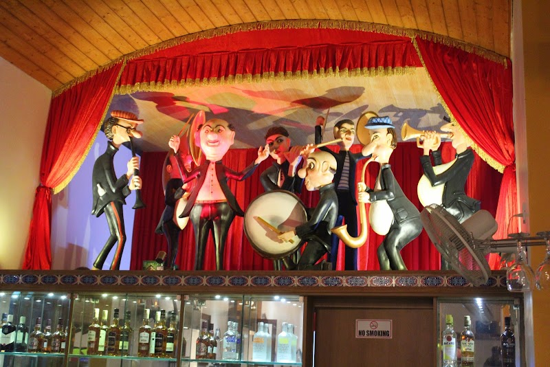 Clube National Restaurant / Panjim