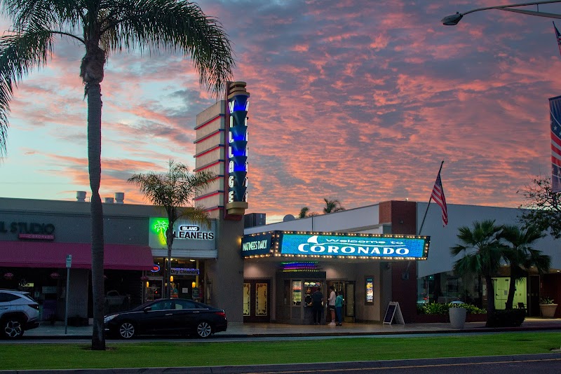 Coronado Village Theatre / Coronado