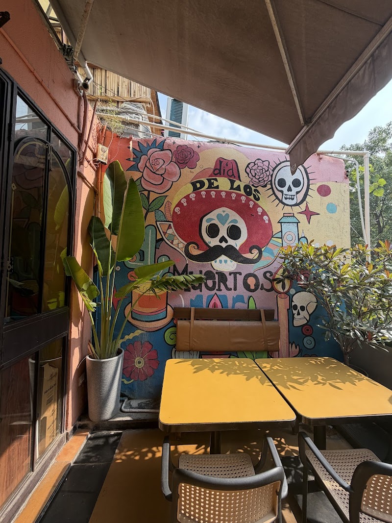 Daisy Mae Cantina / Khan Market