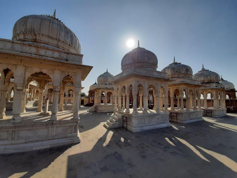 Devi Kund Sagar / Bikaner