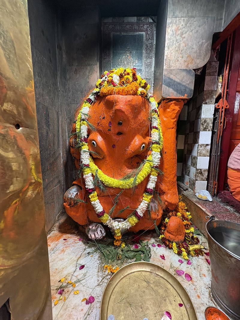 Dhundiraj Ganpati / Kashi Place mentioned in saved reels