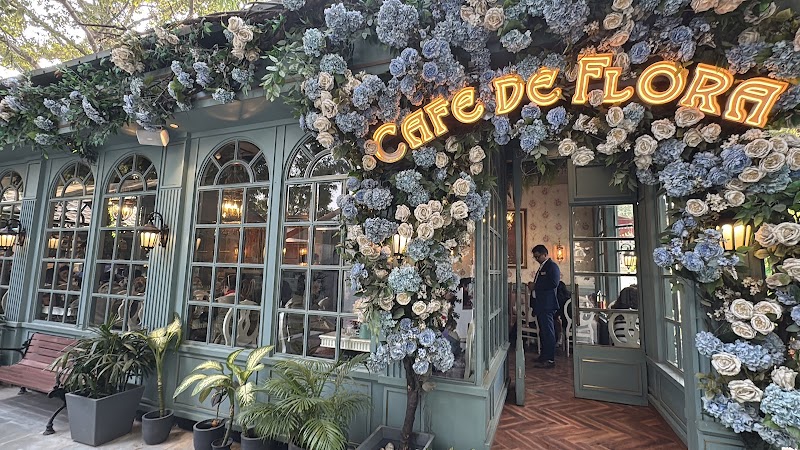 Diggin Cafe Place mentioned in saved reels