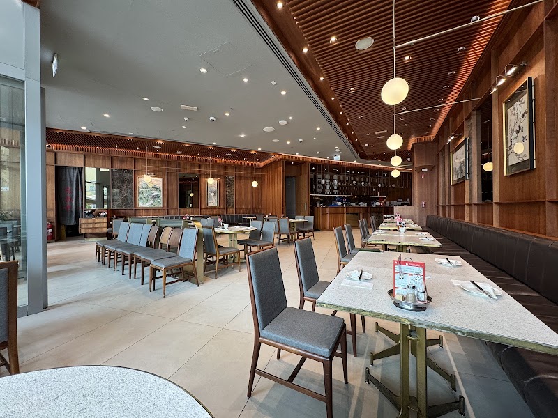 Din Tai Fung / Dubai Place mentioned in saved reels