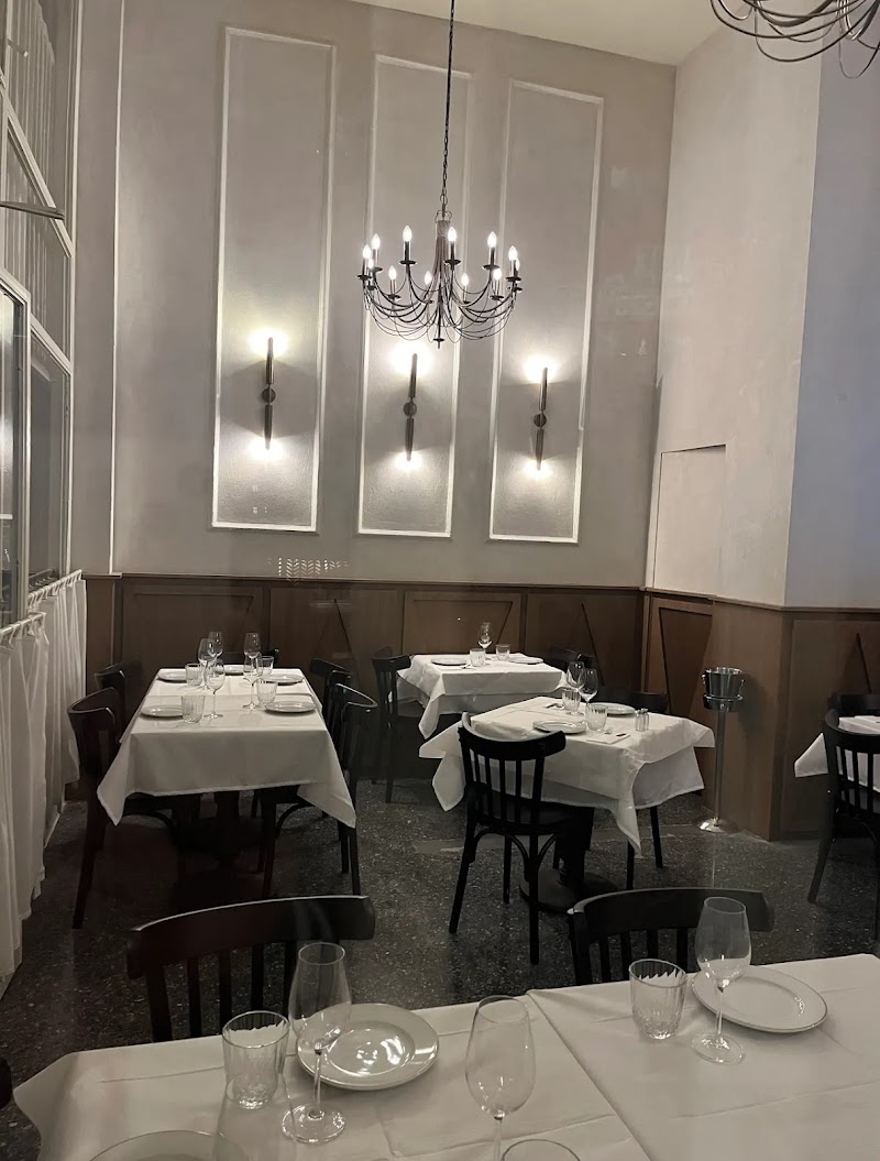 Dodeka Piata / Koukaki