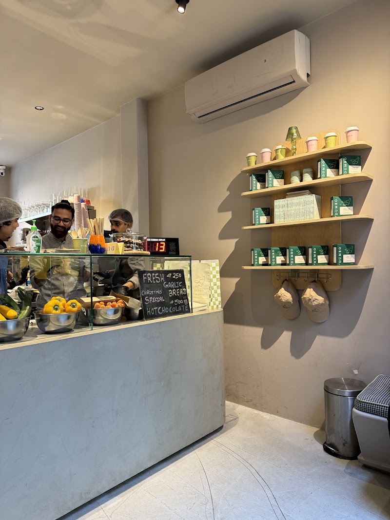 Dumbo Deli / Lodhi Colony