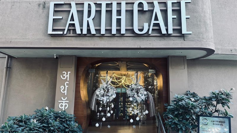Earth Cafe / Churchgate