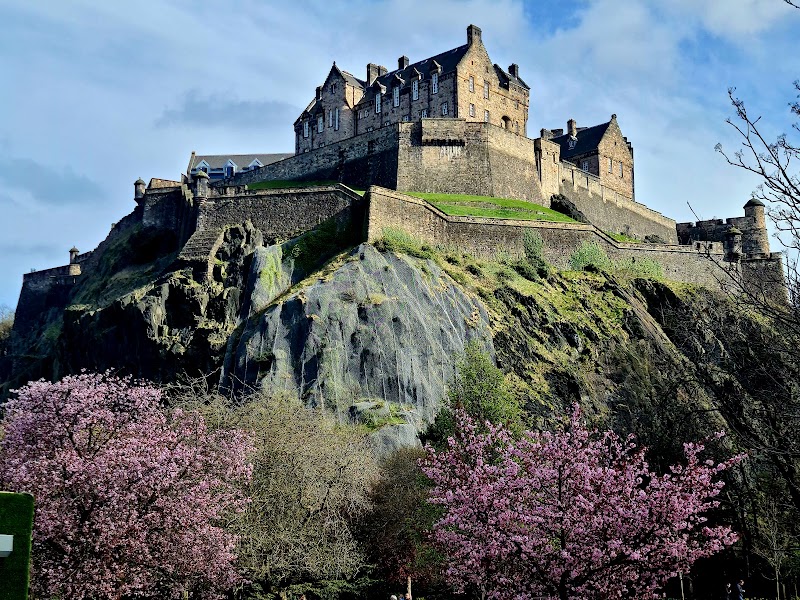 Edinburgh Castle / Scotland