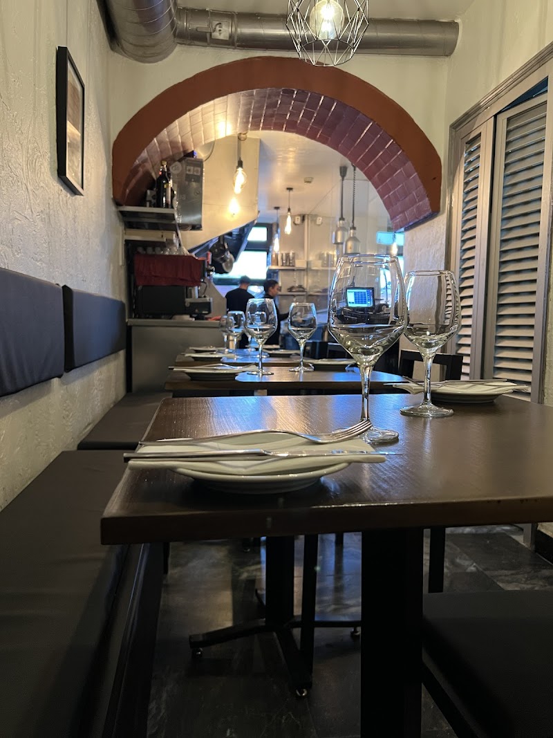 El Rei Dom Frango / Lisbon Place mentioned in saved reels