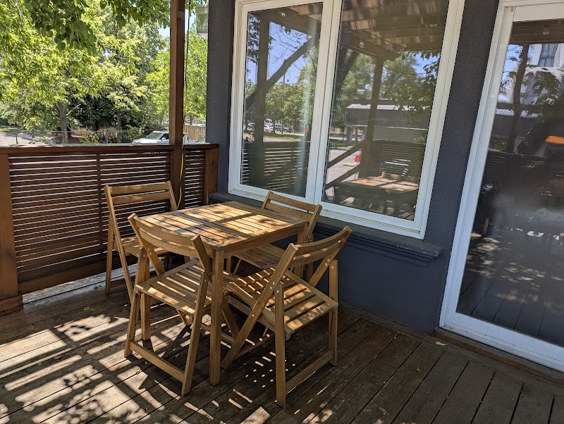 Elijah's Automatic / Toronto