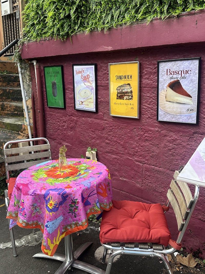 Ellu Cafe / Darlinghurst Place mentioned in saved reels