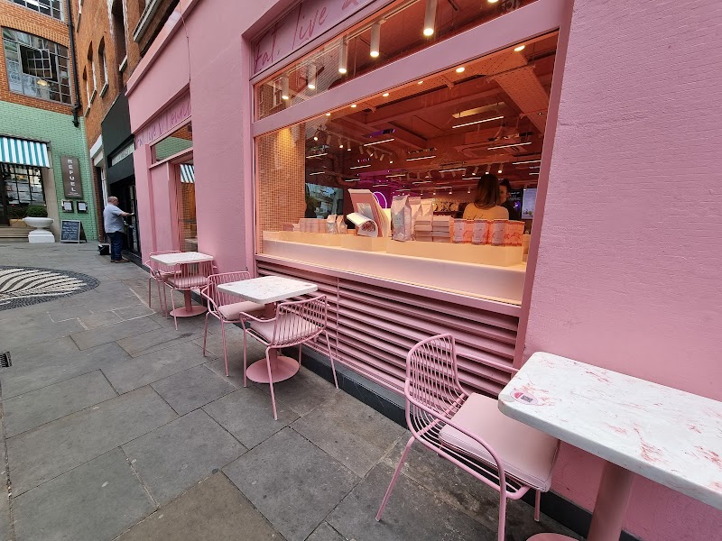 El&n Cafe Place mentioned in saved reels