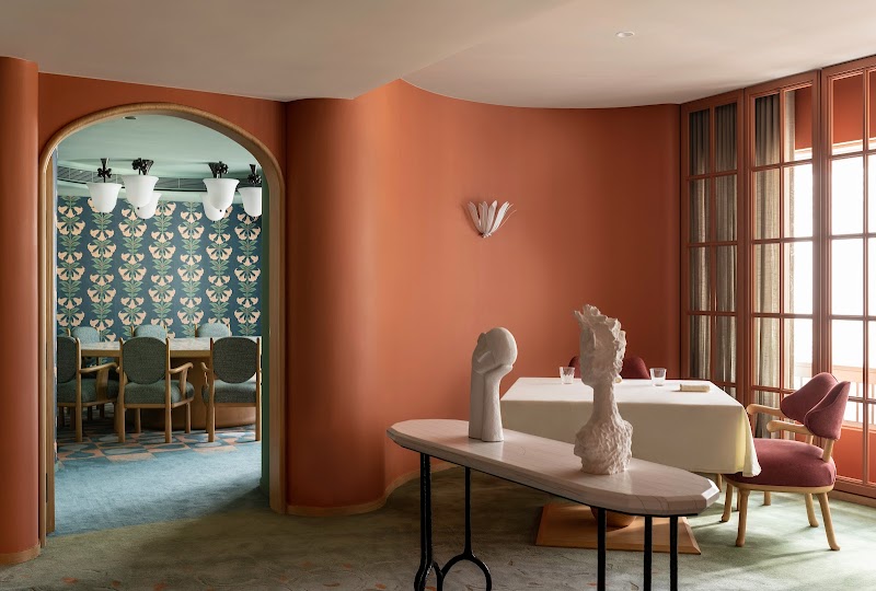 Estro / Hong Kong Place mentioned in saved reels