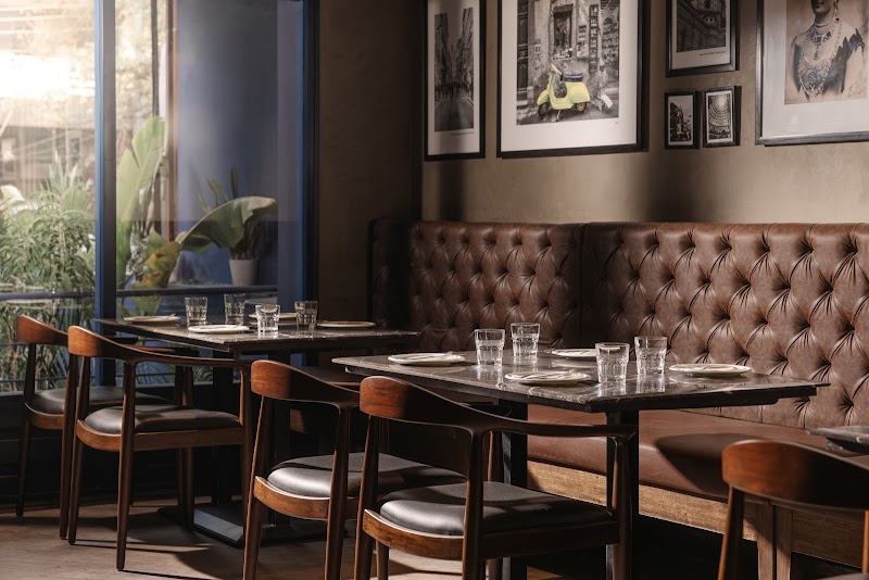 Evoo Delhi / Malviya Nagar