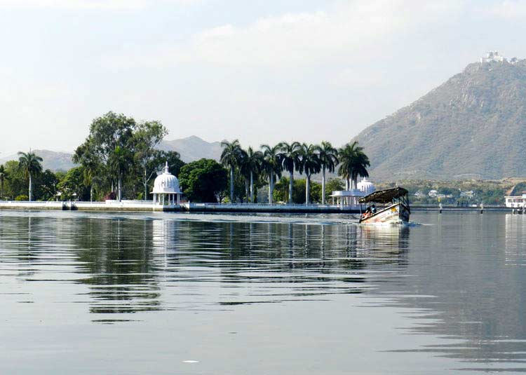 Fateh Sagar Lake / Udaipur