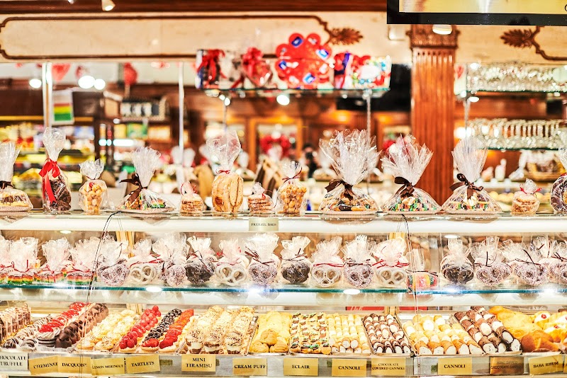 Ferrara Bakery / Little Italy