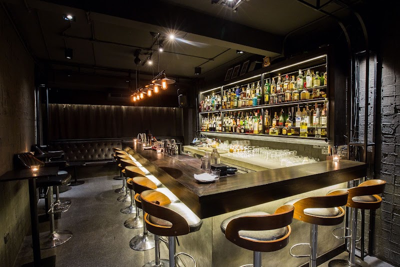 Findthelockerroom / Bangkok