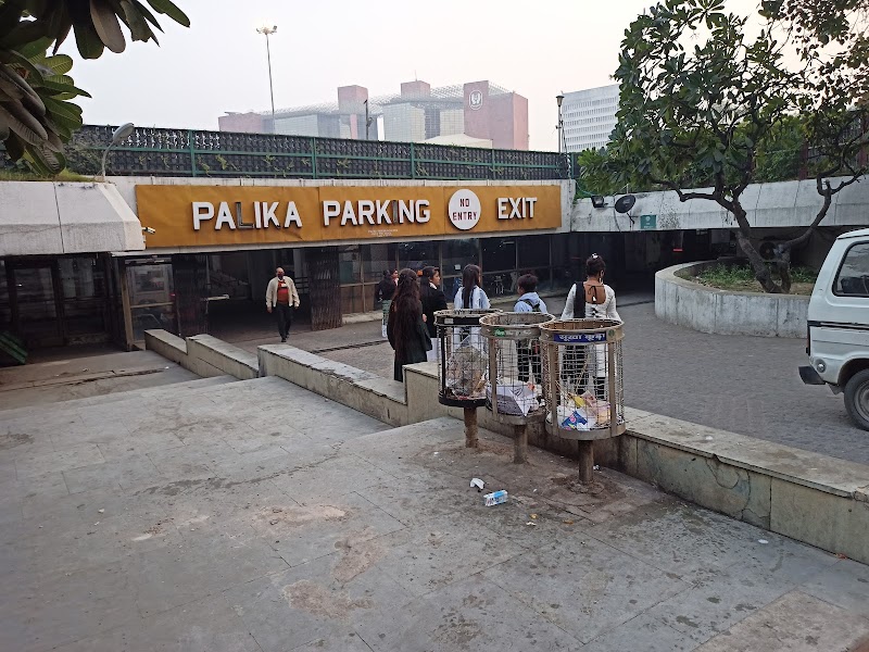 Flea Market Lane / Janpath