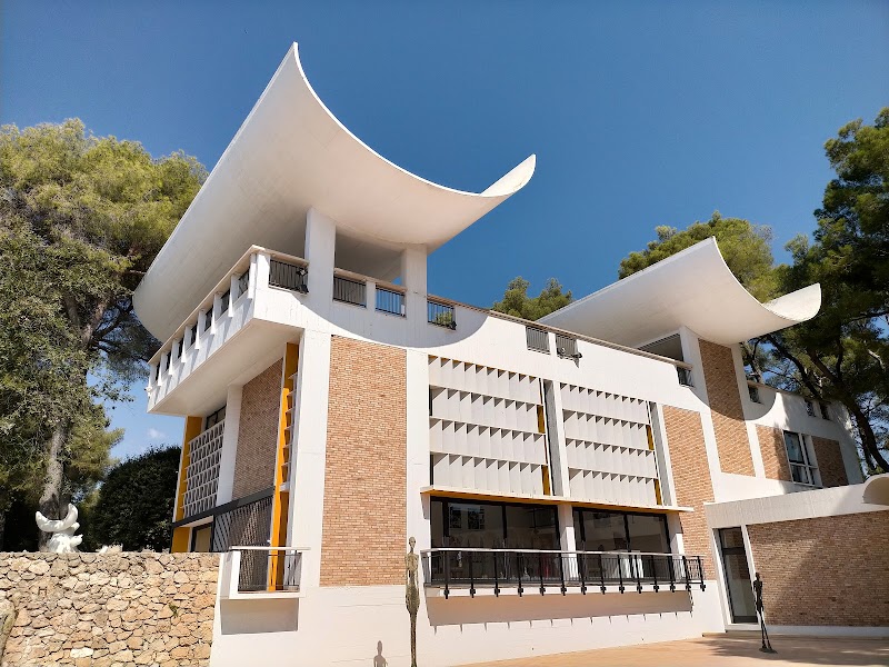 Fondation Maeght / St-Paul-de-Vence Place mentioned in saved reels