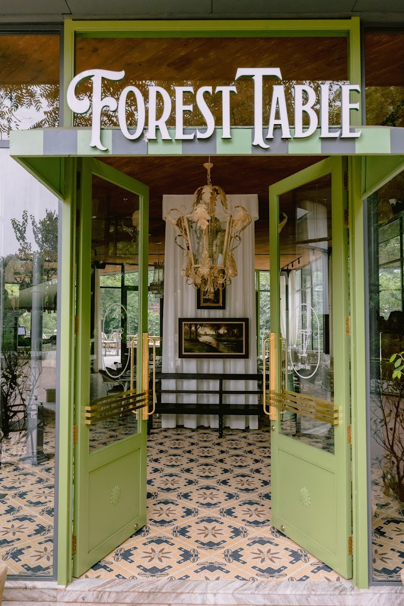 Forest Table / Teen Murti