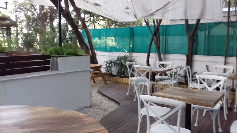 French Window / Koregaon Park