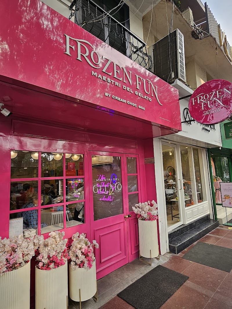 Frozen Fun / Khan Market