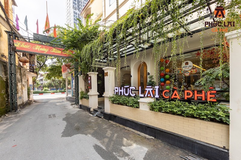 Fukurai Boutique Apartments / Ho Tay