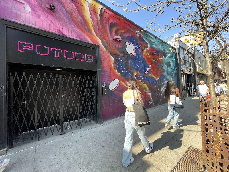 Future / Queen W Place mentioned in saved reels