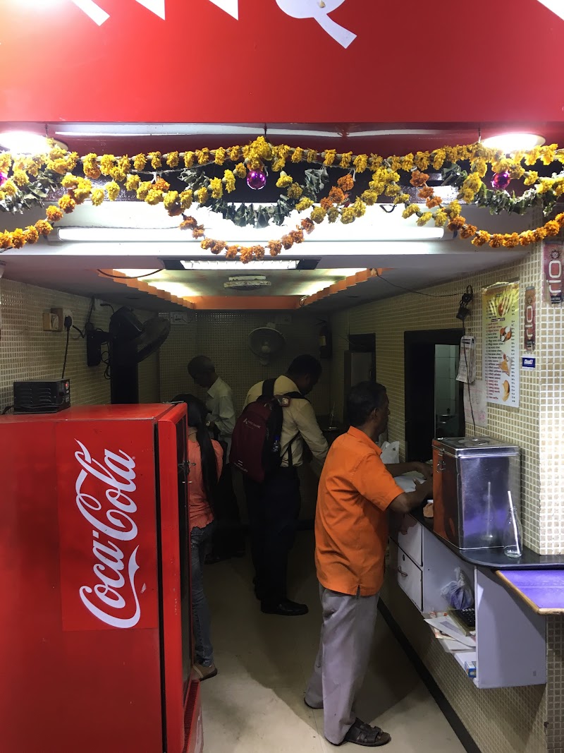 Gajanan Vada Pav / Thane Place mentioned in saved reels