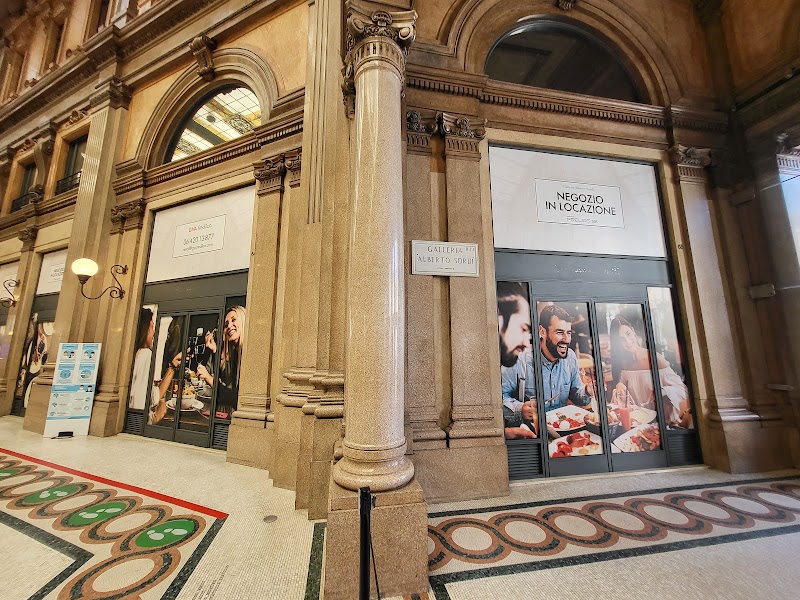 Galleria Alberto Sordi / Rome