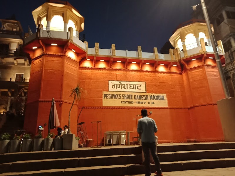 Ganesh Ghat / Varanasi