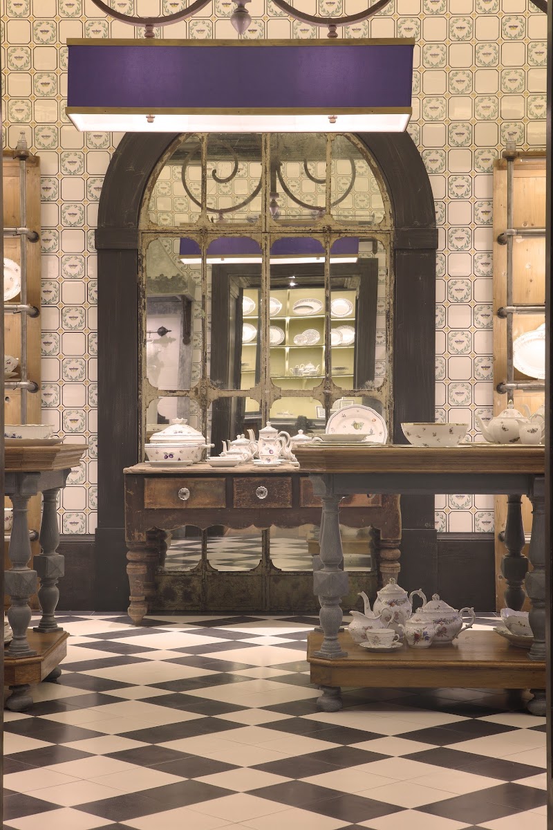 Ginori 1735 / Florence