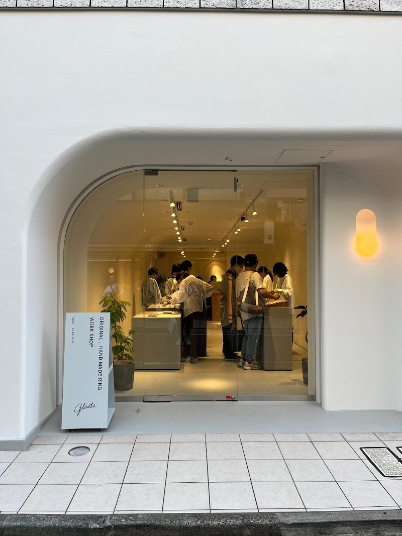 glänta omotesando / Harajuku Place mentioned in saved reels