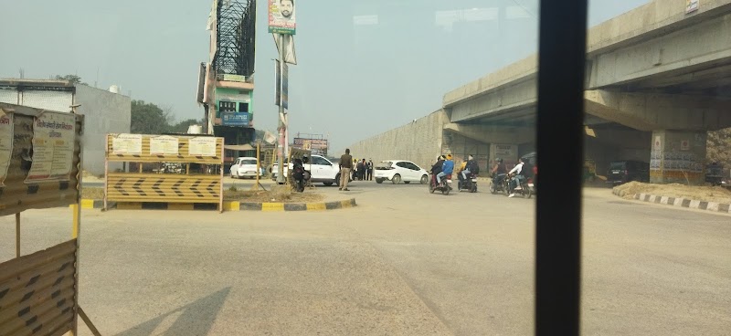 Gowdolia Chowk / Varanasi Place mentioned in saved reels