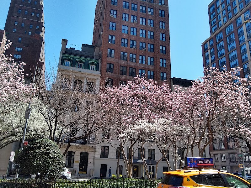Gramercy Park Place mentioned in saved reels