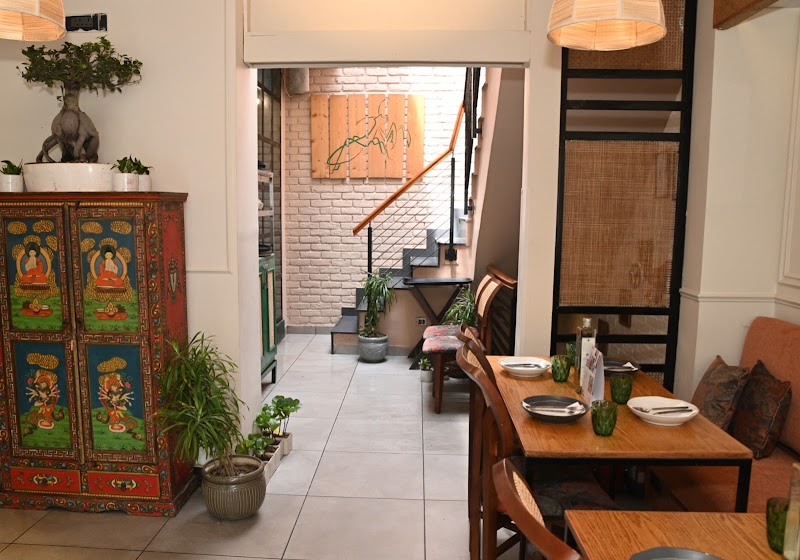 Green Mantis / Khan Market