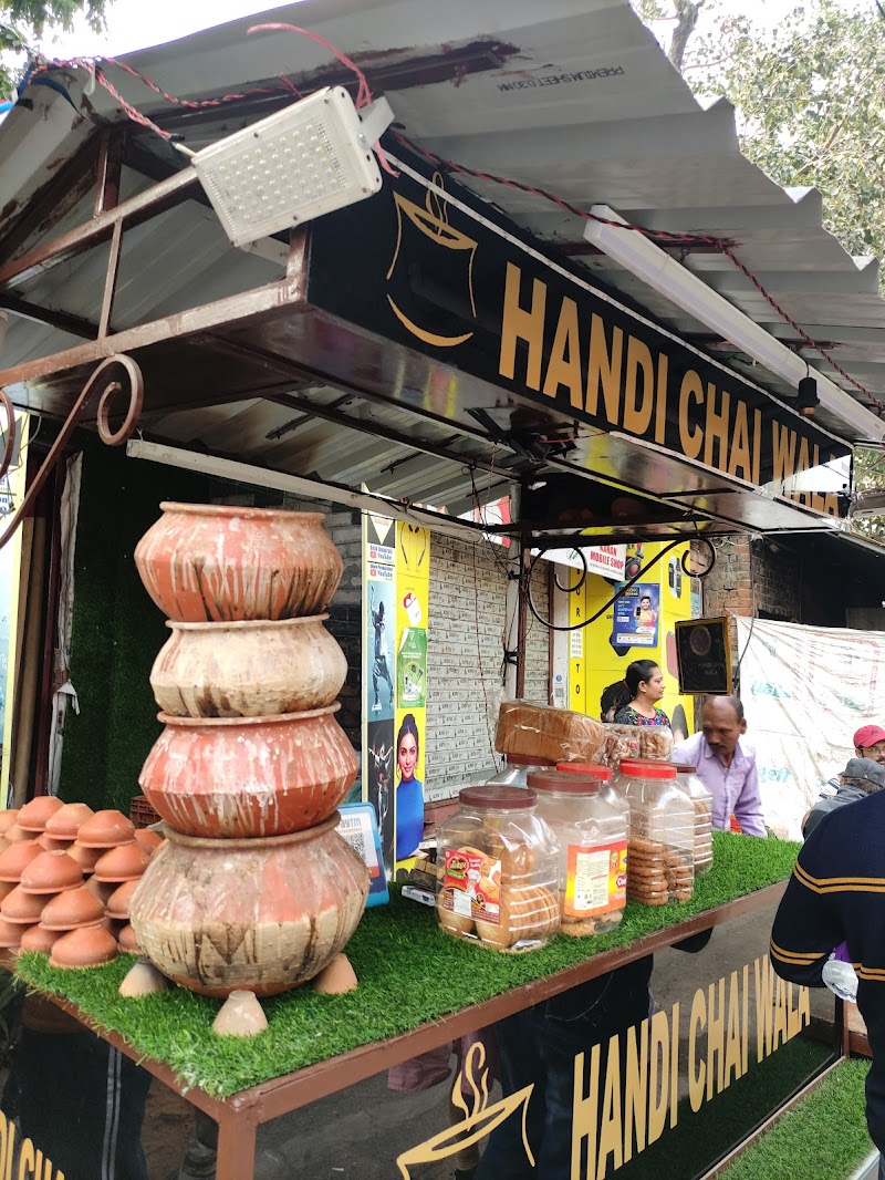 Handi Chai Wala / Varanasi