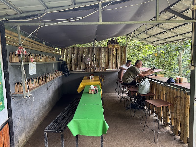 Hanging Bar & Restaurant / Bali