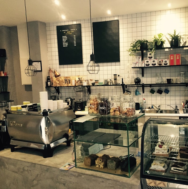 Hanso Cafe / Madrid Place mentioned in saved reels