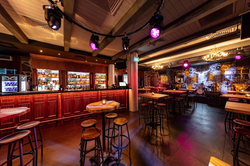 Highlander Bar / Singapore