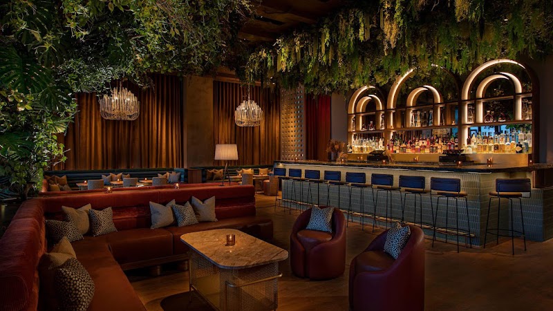 Highlight Room / NYC Place mentioned in saved reels