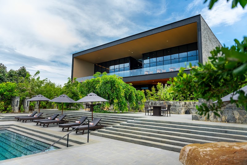 Hilton Yala / Yala Place mentioned in saved reels