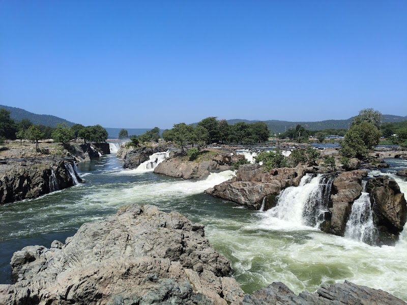 Hogenakkal Falls / Tamil Nadu Place mentioned in saved reels