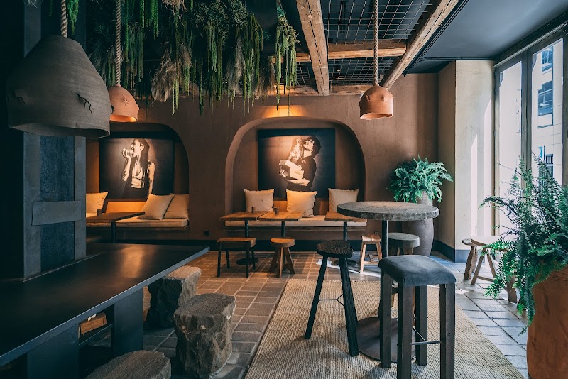 Honest Greens / Madrid Place mentioned in saved reels